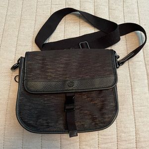 Lululemon charcoal black cross body bag